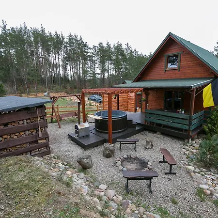 Caloroczny Jeleniowka Na Kaszubach Z Balia Na Wylacznosc,wspolny Basen I Bilard Z Domkiem Sowka - Ostrowite Lesna Dolina Hébergement de vacances *