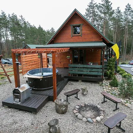 Hébergement de vacances Caloroczny Jeleniowka Na Kaszubach Z Balia Na Wylacznosc,wspolny Basen I Bilard Z Domkiem Sowka - Ostrowite Lesna Dolina