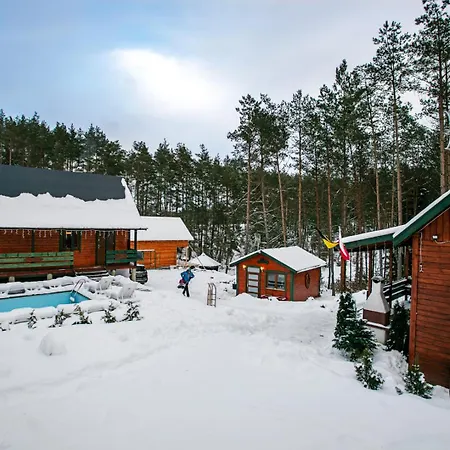 Caloroczny Jeleniowka Na Kaszubach Z Balia Na Wylacznosc,wspolny Basen I Bilard Z Domkiem Sowka - Ostrowite Lesna Dolina Hébergement de vacances