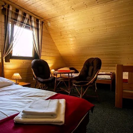 Caloroczny Jeleniowka Na Kaszubach Z Balia Na Wylacznosc,wspolny Basen I Bilard Z Domkiem Sowka - Ostrowite Lesna Dolina Hébergement de vacances