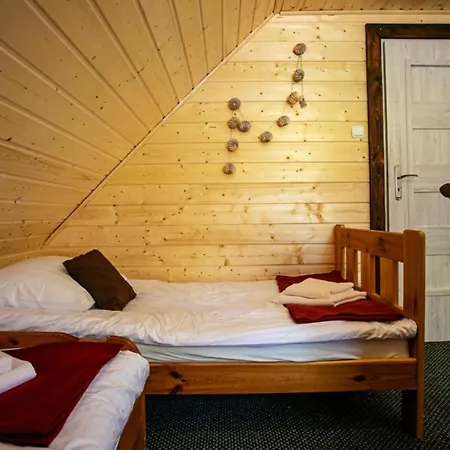 Hébergement de vacances Caloroczny Jeleniowka Na Kaszubach Z Balia Na Wylacznosc,wspolny Basen I Bilard Z Domkiem Sowka - Ostrowite Lesna Dolina