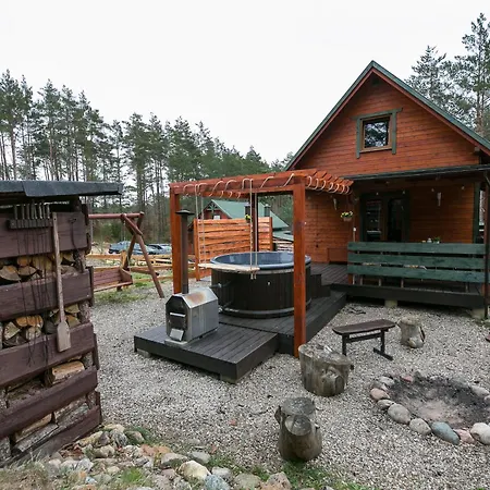 Caloroczny Jeleniowka Na Kaszubach Z Balia Na Wylacznosc,wspolny Basen I Bilard Z Domkiem Sowka - Ostrowite Lesna Dolina Hébergement de vacances Sulęczyno