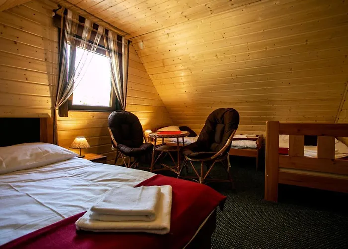 Caloroczny Jeleniowka Na Kaszubach Z Balia Na Wylacznosc,wspolny Basen I Bilard Z Domkiem Sowka - Ostrowite Lesna Dolina Prázdninový dům