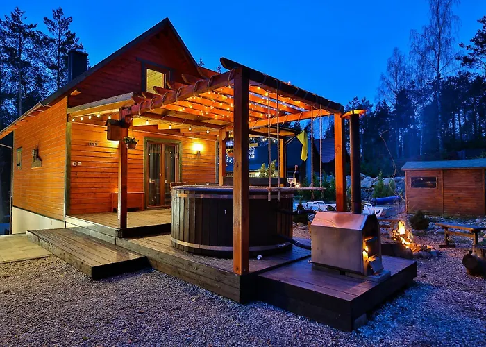 Prázdninový dům Caloroczny Jeleniowka Na Kaszubach Z Balia Na Wylacznosc,wspolny Basen I Bilard Z Domkiem Sowka - Ostrowite Lesna Dolina *